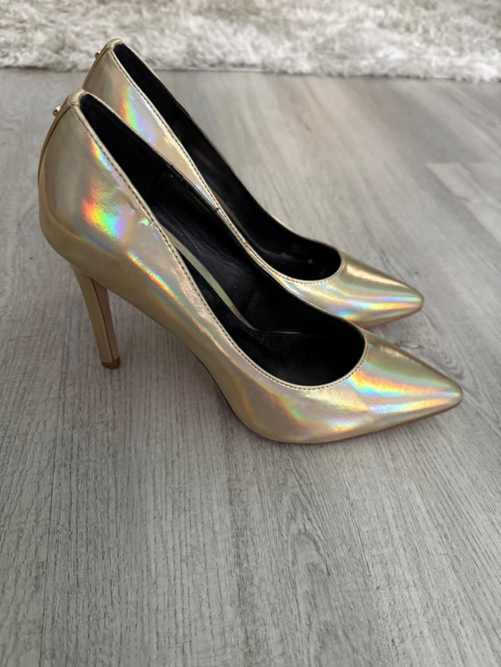 BCBGeneration Iridescent Metallic Gold Pointed-Toe Stiletto Pumps Size 8